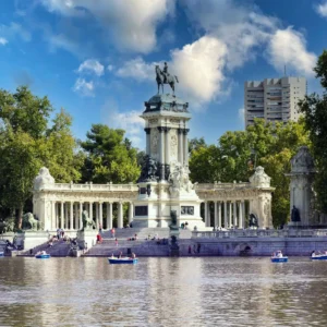 MADRID & BARCELONA + CRUCERO MSC FANTASÍA